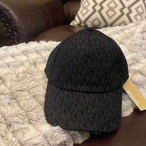 MK BLACK LOGO WOMENS HAT